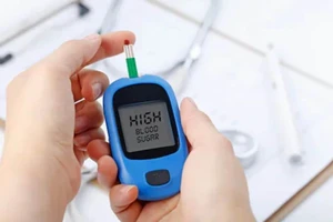 Cách kiểm soát đường huyết hiệu quả, tránh tăng đột biến