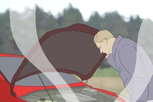 Ắc quy ô tô và những sai lầm dễ khiến xe chết máy giữa đường