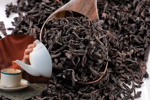 Uống trà hết hạn có ảnh hưởng gì tới sức khỏe? 