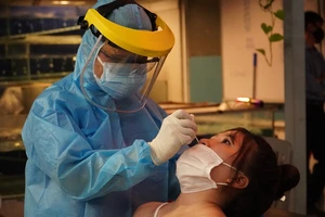 2 nhà hàng ở Bình Thạnh vi phạm về phòng chống dịch COVID-19