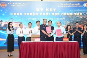 Chi cục Hải quan khu vực VIII ký kết Thỏa thuận phối hợp công tác với Tập đoàn Công nghiệp Than - Khoáng sản Việt Nam