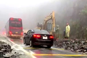 Khắc phục sự cố sạt lở, thông xe đèo Khánh Lê nối Nha Trang - Đà Lạt