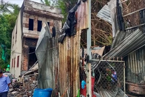 Vĩnh Long: Cháy nhà lúc rạng sáng, 2 cha con tử vong