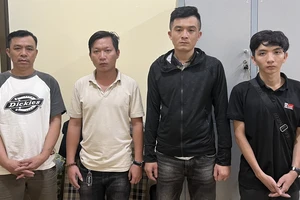 Bình Phước: Cô gái trẻ bị bán vào quán cà phê 'chiều khách'