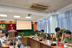 Công an đang họp, cung cấp thông tin vụ 2 bé gái mất tích ở phố đi bộ Nguyễn Huệ