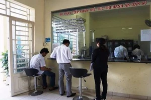 Sẽ chấm dứt việc tòa án chuyển sót bản án cho thi hành án