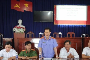 Không xin lỗi thì minh oan người ta bằng cách gì!