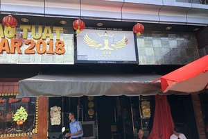 Bị doạ cắt điện, chủ quán Bar kiện ra tòa quận 1