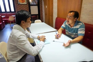 Cựu cán bộ xã khóc ròng vì 2 lần bị đình chỉ điều tra