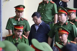 Tòa không công bố bản án theo đề nghị của ông Vĩnh là sai