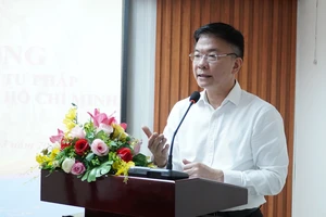 Bộ trưởng Bộ Tư pháp đề nghị UBND TP.HCM quan tâm đến án hành chính
