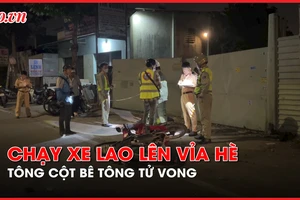 Video: Chạy xe lao lên vỉa hè, người đàn ông tử vong tại chỗ
