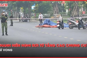 Video: Một thanh niên nghi rơi tầng cao chung cư xuống tử vong 