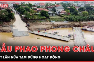 Cầu phao Phong Châu được 'cắt' khẩn cấp, giữ an toàn cho người dân 