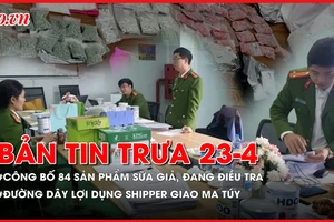 Bản tin trưa 23-4: Bộ Công an công bố danh sách 84 sản phẩm sữa giả, đang điều tra; Triệt phá đường dây lợi dụng shipper giao ma túy liên tỉnh