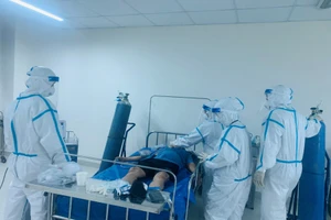 Số điện thoại tổ phản ứng nhanh cấp cứu F0 cách ly tại nhà tại TP.HCM