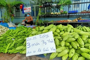 Lý do Minh ‘Râu’ tặng rau cho giáo viên nhưng chỉ có hai người nhận