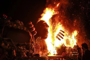 Chùm ảnh cháy nổ buổi ra mắt phim Kong: Skull Island