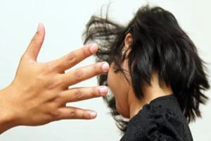 Tát con như trời giáng rồi chìa đơn ly hôn