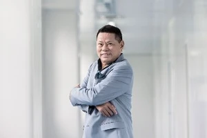 Tỉ phú gốc Việt lần đầu lọt tốp 400 người giàu nhất nước Mỹ