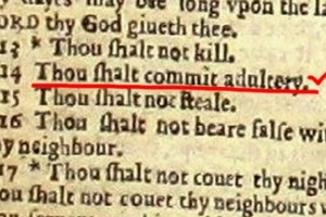 Đấu giá bản Kinh thánh cuối cùng có lỗi đánh máy 'chết người' 