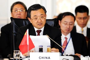 Trung Quốc thừa nhận xây cơ sở quân sự trên đảo nhân tạo để phòng vệ