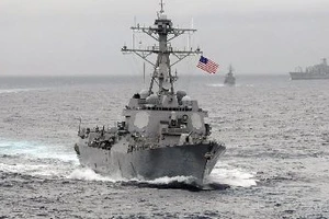 Đô đốc Mỹ: 'Mỹ sẽ tiếp tục thách thức Trung Quốc ở biển Đông'