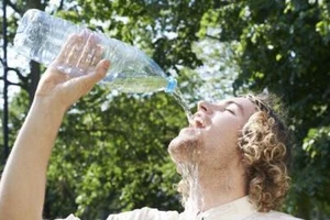 Uống bao nhiêu nước một ngày là đủ?