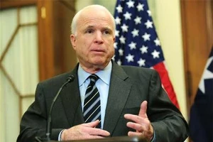 John McCain: ‘Mỹ nên trừng phạt Trung Quốc vì vấn đề biển Đông’