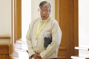 Bạn thân của bà Suu Kyi trở thành tổng thống Myanmar