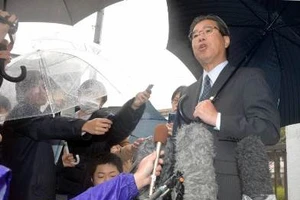 Nam sinh Nhật Bản tự tử vì sai lầm của nhà trường