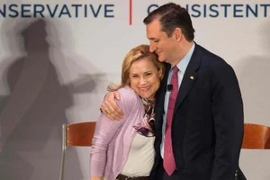 Ted Cruz bị tố là khách hàng của đường dây gái gọi cao cấp