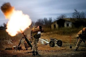 Xung đột miền đông Ukraine tái diễn, 3 binh sĩ thiệt mạng