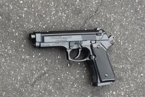 Mỹ: Cảnh sát bắn cậu bé 13 tuổi mang theo súng giả