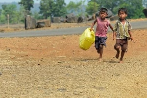 Ấn Độ nóng kỷ lục 51 độ C