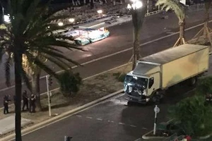 Xác định danh tính kẻ khủng bố Quốc khánh Pháp