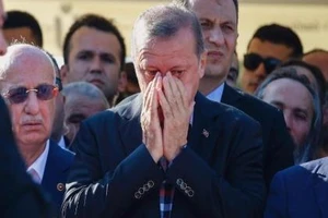 Thổ Nhĩ Kỳ có nguy cơ bị cô lập sau cuộc đảo chính