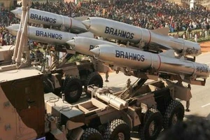 Ấn Độ triển khai 100 tên lửa dọc biên giới Trung Quốc