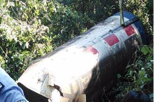 Trung Quốc phóng tên lửa thất bại, vệ tinh vỡ tan