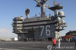 Mỹ tính điều máy bay ném bom, tàu sân bay tới Hàn Quốc