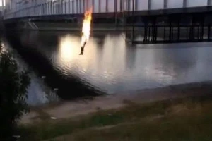 Nhóm thiếu niên Nga tự thiêu, nhảy cầu ‘câu like’ Facebook