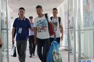 Tham quan Trung Quốc trốn sang Pháp vẫn bị tóm