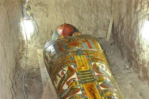 Tìm thấy xác ướp 3.200 năm tuổi còn nguyên vẹn ở Ai Cập