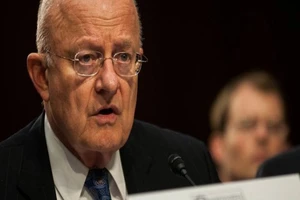 Giám đốc tình báo Mỹ bất ngờ từ chức