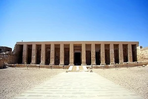 Ai Cập khai quật thành cổ bị mất tích 7.000 năm tuổi