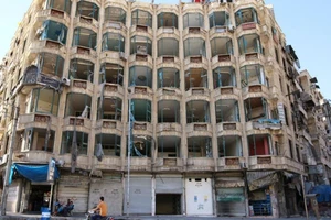 Mỹ lỡ cuộc gọi từ Nga, không kích nhầm đồng minh Syria