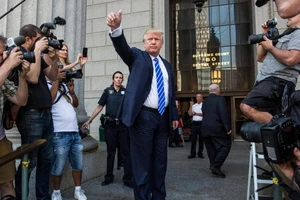 Ông Trump ra tòa làm nhân chứng trước khi vào Nhà Trắng