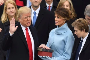 Khoảnh khắc ấn tượng tại lễ nhậm chức của ông Trump
