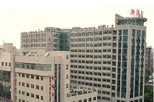 Bệnh viện Trung Quốc dùng kim bẩn, bệnh nhân nhiễm HIV