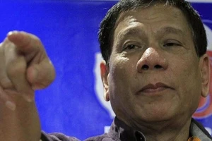 Philippines đưa quân chiếm đảo không người ở Trường Sa